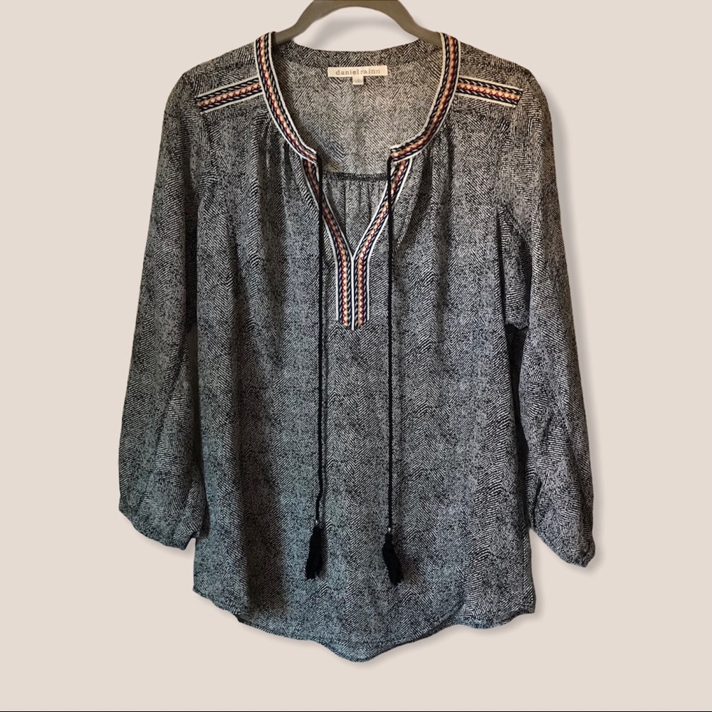Daniel Rainn Long sleeved peasant blouse